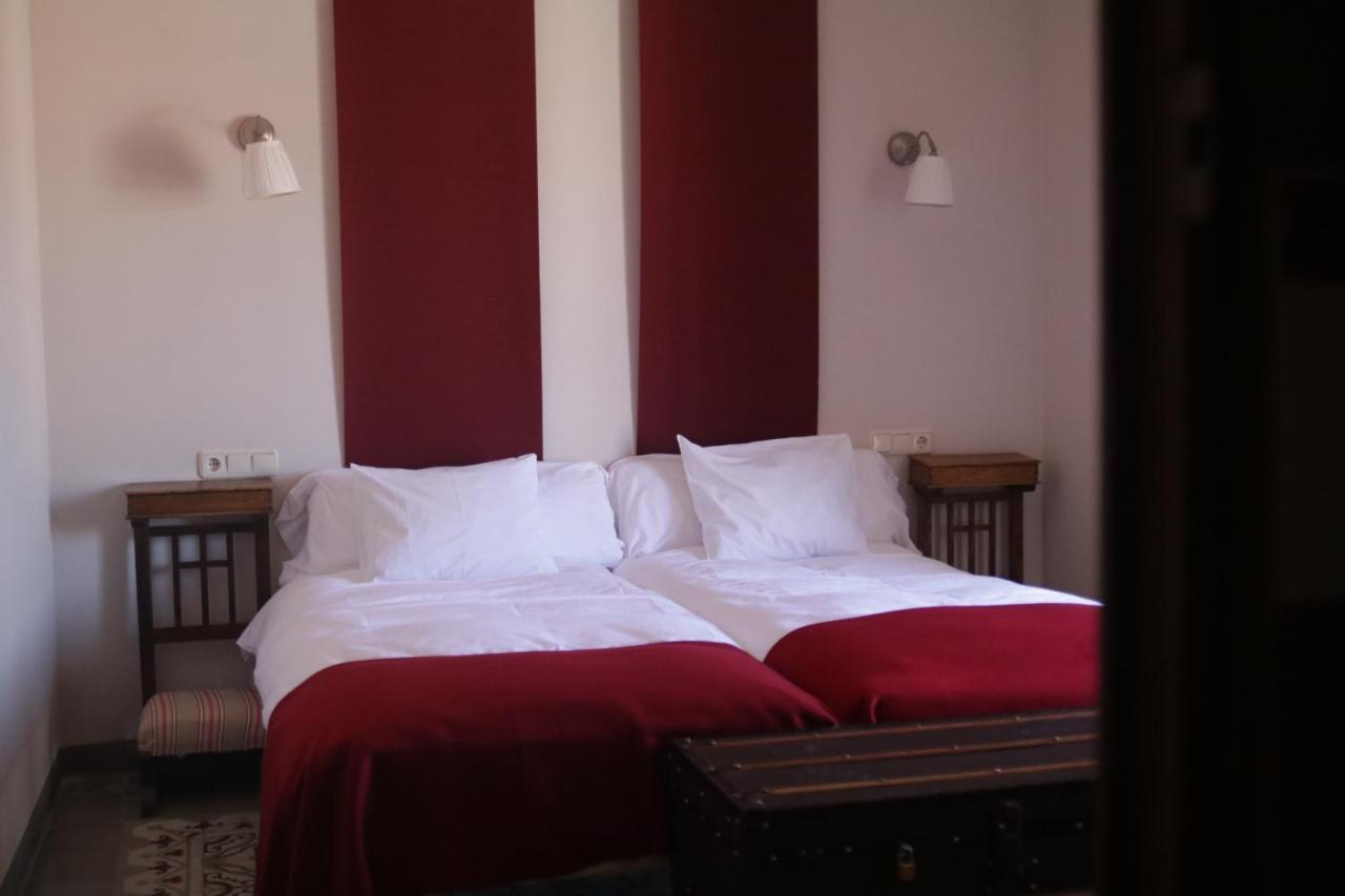 Hotel Villa Maria Фуэнтес-де-Бехар Экстерьер фото